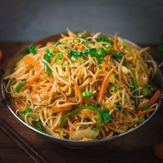 Chicken Hakka Noodles^